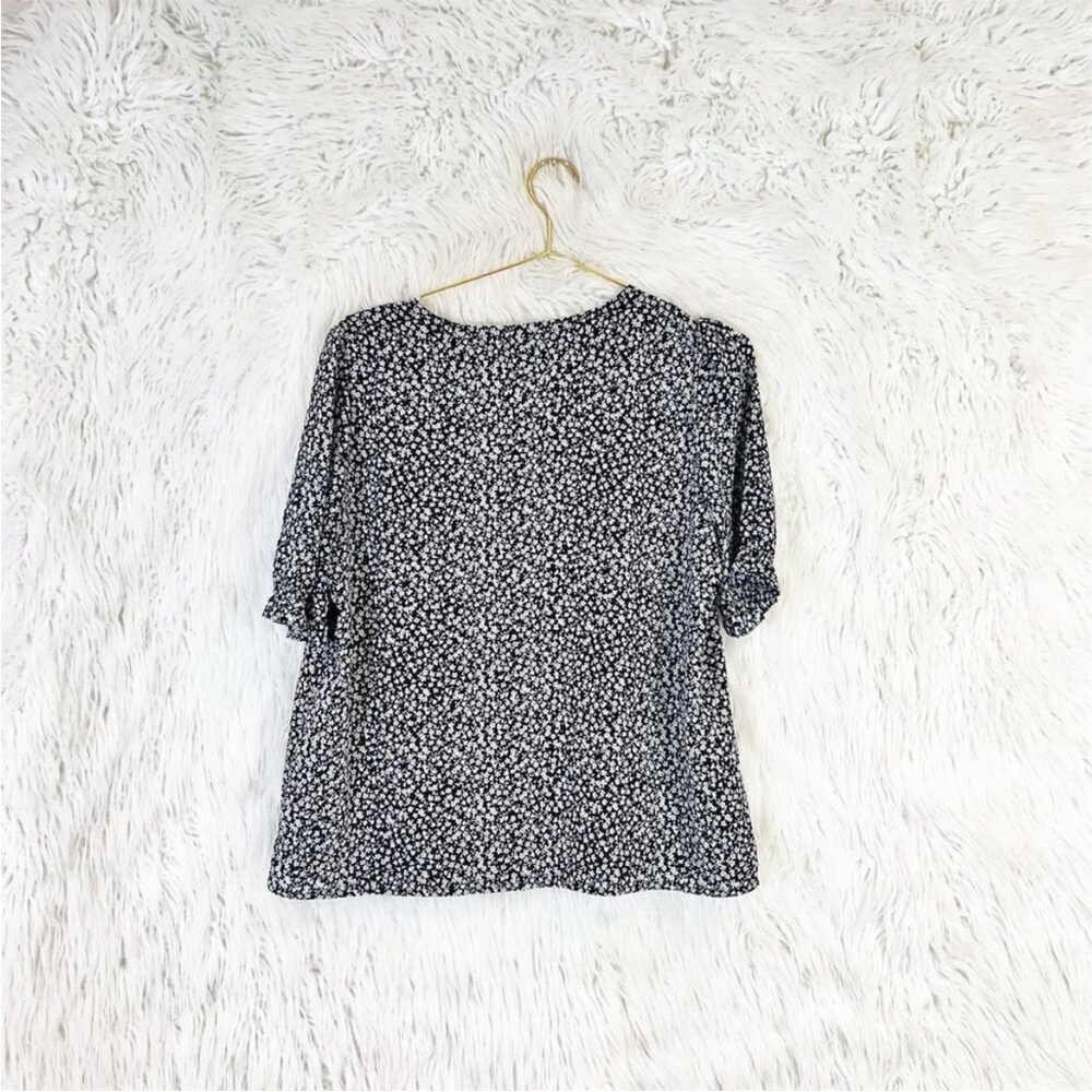 J.Crew Factory V-Neck Flutter Sleeve Blouse Blue Floral Cropped Women's Top - Picture 4 of 4